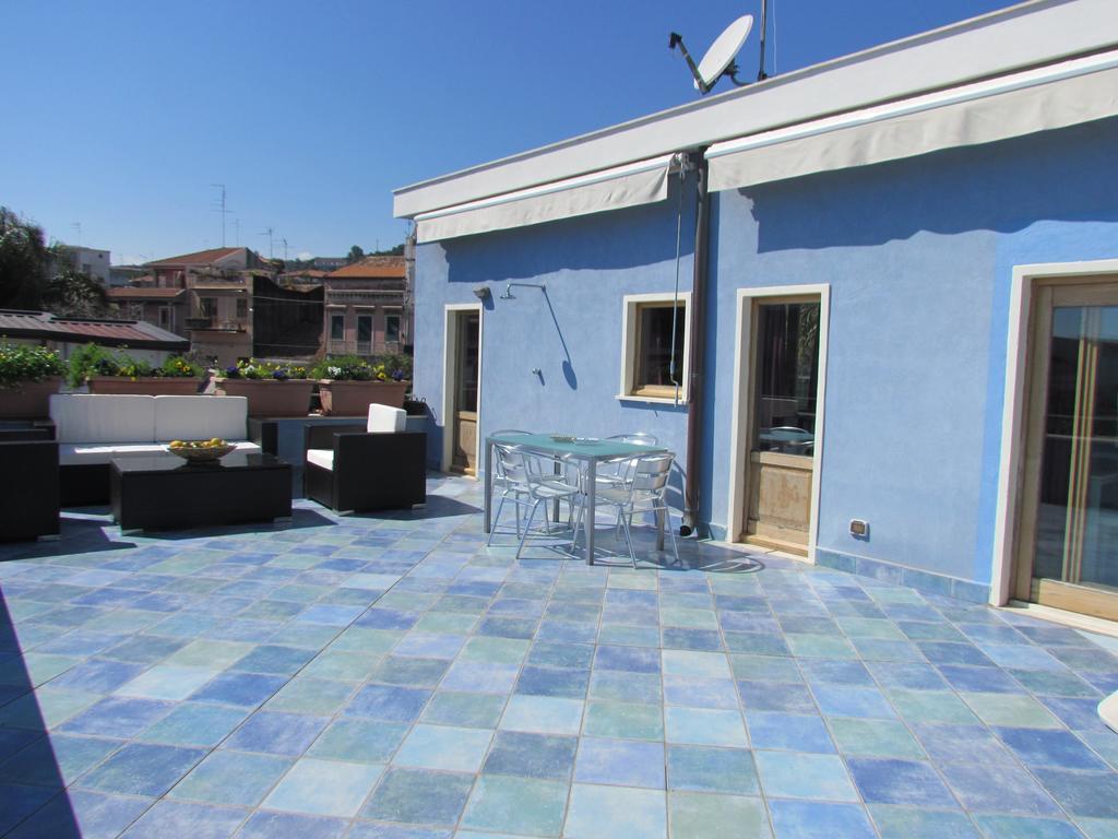 Bed and Breakfast La Terrazza Sul Mare Ачи Костелло Экстерьер фото
