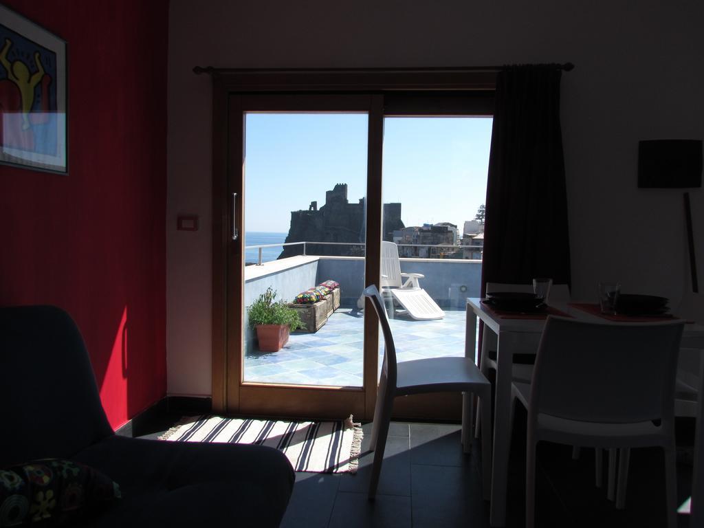 Bed and Breakfast La Terrazza Sul Mare Ачи Костелло Экстерьер фото